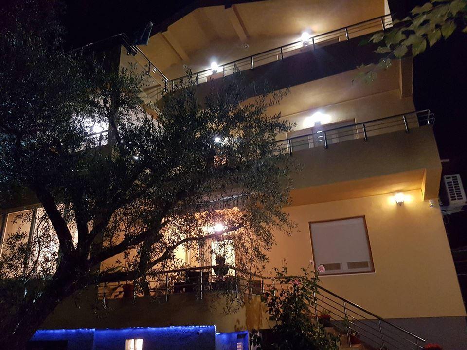 Apartment Panorama Cattaro Esterno foto