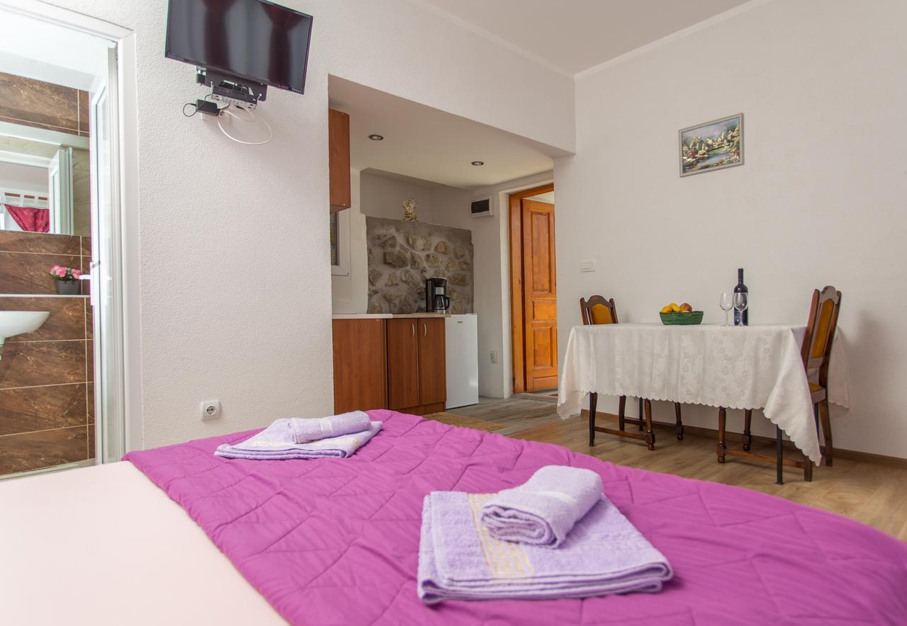 Apartment Panorama Cattaro Esterno foto