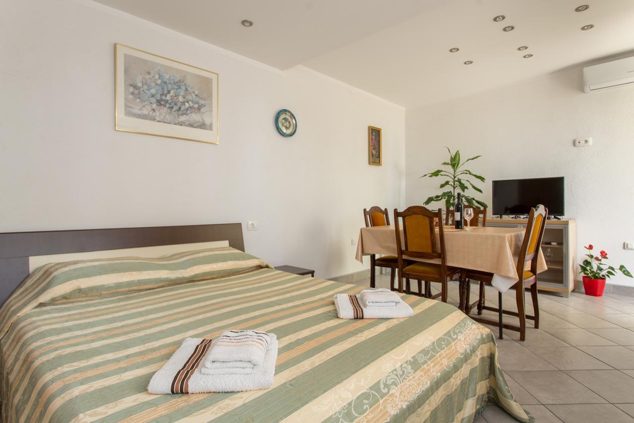 Apartment Panorama Cattaro Esterno foto