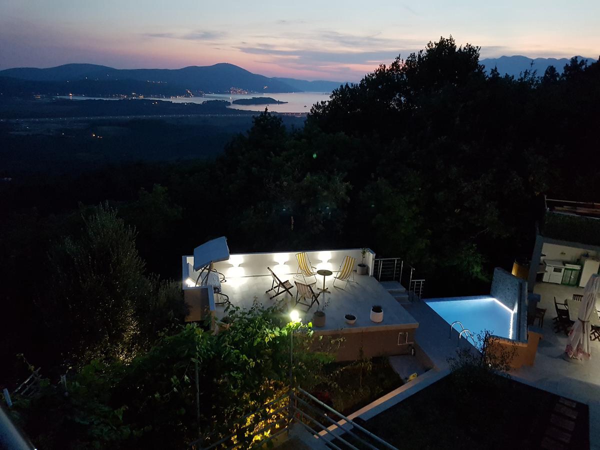Apartment Panorama Cattaro Esterno foto